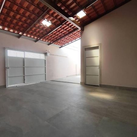 Casa Para Descanso E Tranquilidade Убераба Екстериор снимка