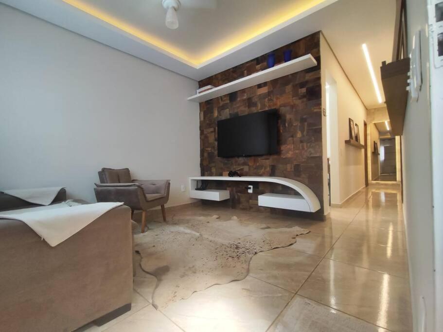 Casa Para Descanso E Tranquilidade Убераба Екстериор снимка